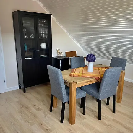 Ferienwohnungen Direkt Am Wasser In Glueckstadt Room photo